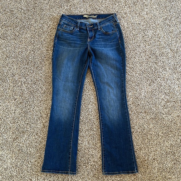 Old Navy Sweetheart Jeans - Picture 3 of 10